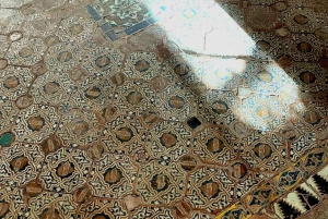 Alhambra og Nasrid-palassene - guidet tur med billetter