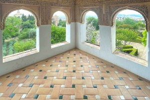 Alhambra og Nasrid-palassene - guidet tur med billetter