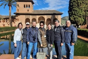 Alhambra mit den Nasridenpalästen – private Tour