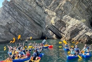 Arrábida - Sesimbra: Kajak-tur med guide