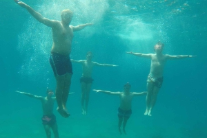 Barcelona: Wycieczka kajakiem i snorkeling na Costa Brava w małej grupie