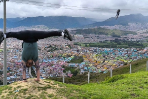 Bogotá´s Barrios: El Paraíso Favela Tour with Cable Car