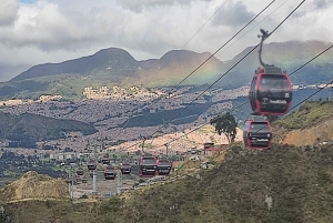 Bogotá´s Barrios: El Paraíso Favela Tour with Cable Car