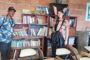 Bogotá´s Barrios: El Paraíso Favela Tour with Cable Car