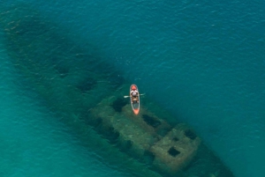 Bridgetown: Carlisle Bay Clear Kayak Shipwreck Tour