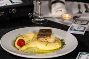 Coimbra: Erotisk cabaretshow og middag