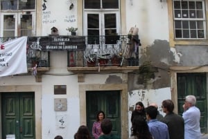 Coimbra: Night Tour with Fado Music, Wine, and Tasting
