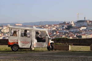 Coimbra: Przygoda TukTukiem. Lokalny i wielojęzyczny gospodarz. Odbiór z hotelu.