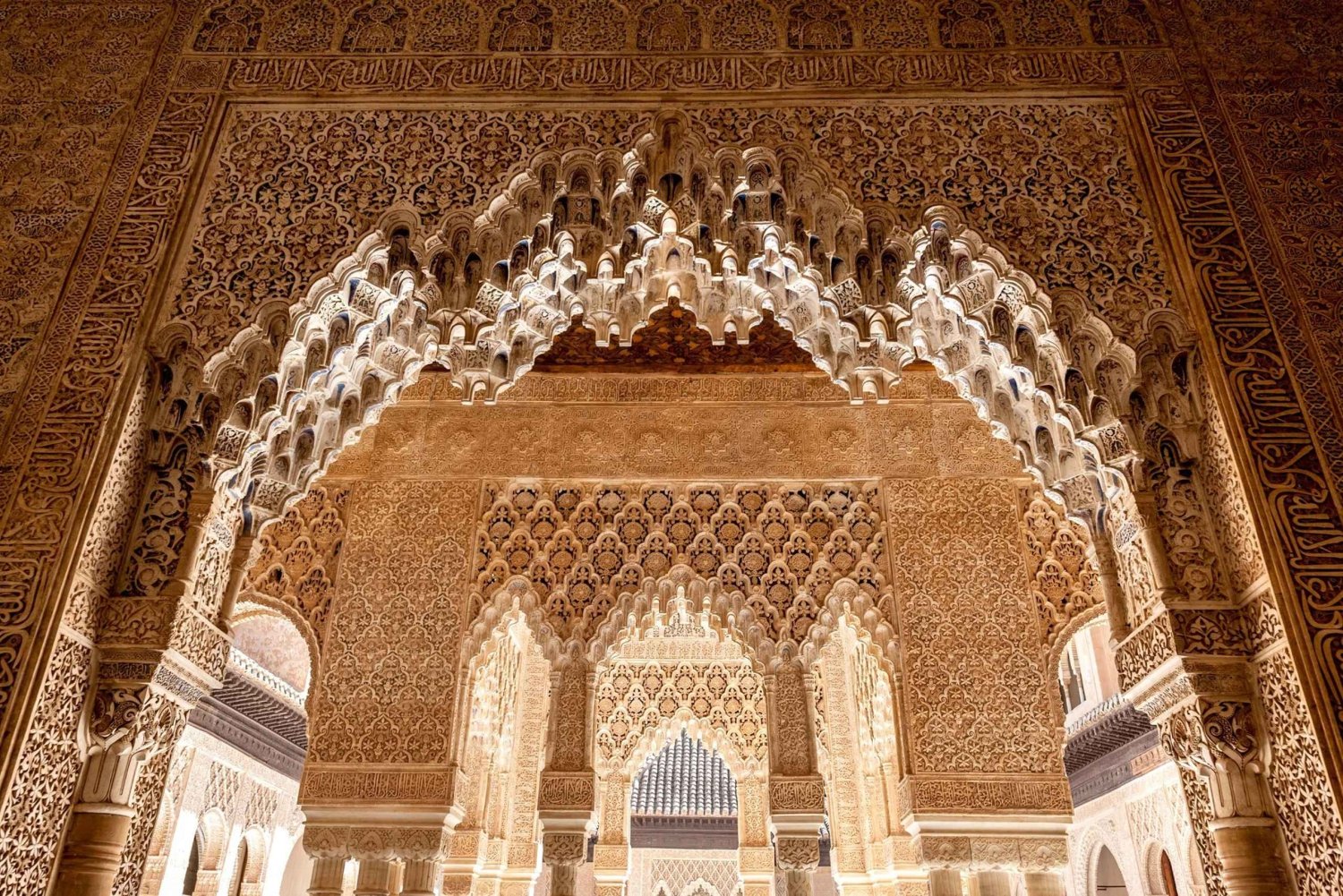 Fast-Track Alhambra & Nasrid Palaces Guided Tour