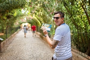 Экскурсия с гидом по Альгамбре и дворцам Насридов с ускоренным входом