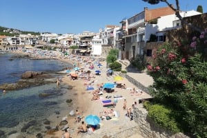 Von Barcelona aus: Ganztagestour durch die typischen Städte der Costa Brava