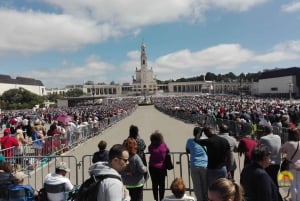 Из Коимбры: Святилище Фатимы и деревня Маленьких Пастушков