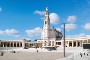 Из Коимбры: Святилище Фатимы и деревня Маленьких Пастушков