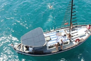 Funchal: Solnedgangstur på tradisjonell madeiransk båt m/drikke