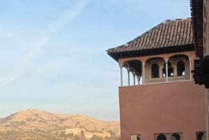 Granada: Alhambra, Alcazaba, and Nasrid Palaces Tour