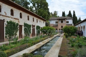Granada: Alhambra i Ogrody Generalife - wycieczka z przewodnikiem