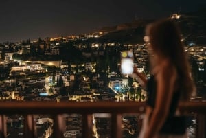 Granada: Alhambra und Nasridenpaläste - Geführte Tour bei Nacht