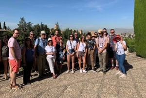 Granada: Alhambra, Nasridenpaläste, & Generalife Geführte Tour