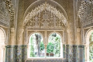 Granada: Alhambra Kleingruppentour mit Nasridenpalästen