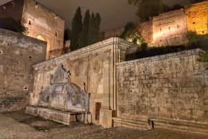 Granada: Legendy zachodu słońca w Alhambrze - wycieczka z przewodnikiem