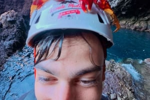 Madeira: Coasteering-Abenteuer mit Schnorcheln, mit Abholung