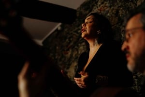 Madeira: espectáculo de fado - El corazón de Portugal con vino de Madeira