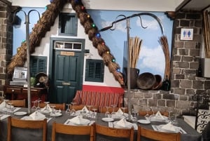 Madeira: Folkedansshow og traditionel lokal middag