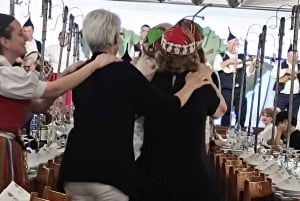 Madeira: Folkedansshow og traditionel lokal middag