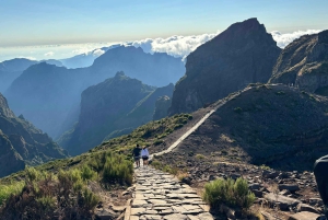 Madeira: Pico do Arieiro al atardecer con aperitivos y vino