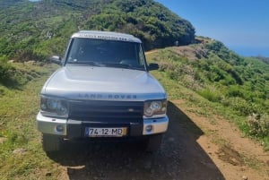 Madeira: Pittoreske fjelltopper og Skywalk - privat tur med 4x4-jeep