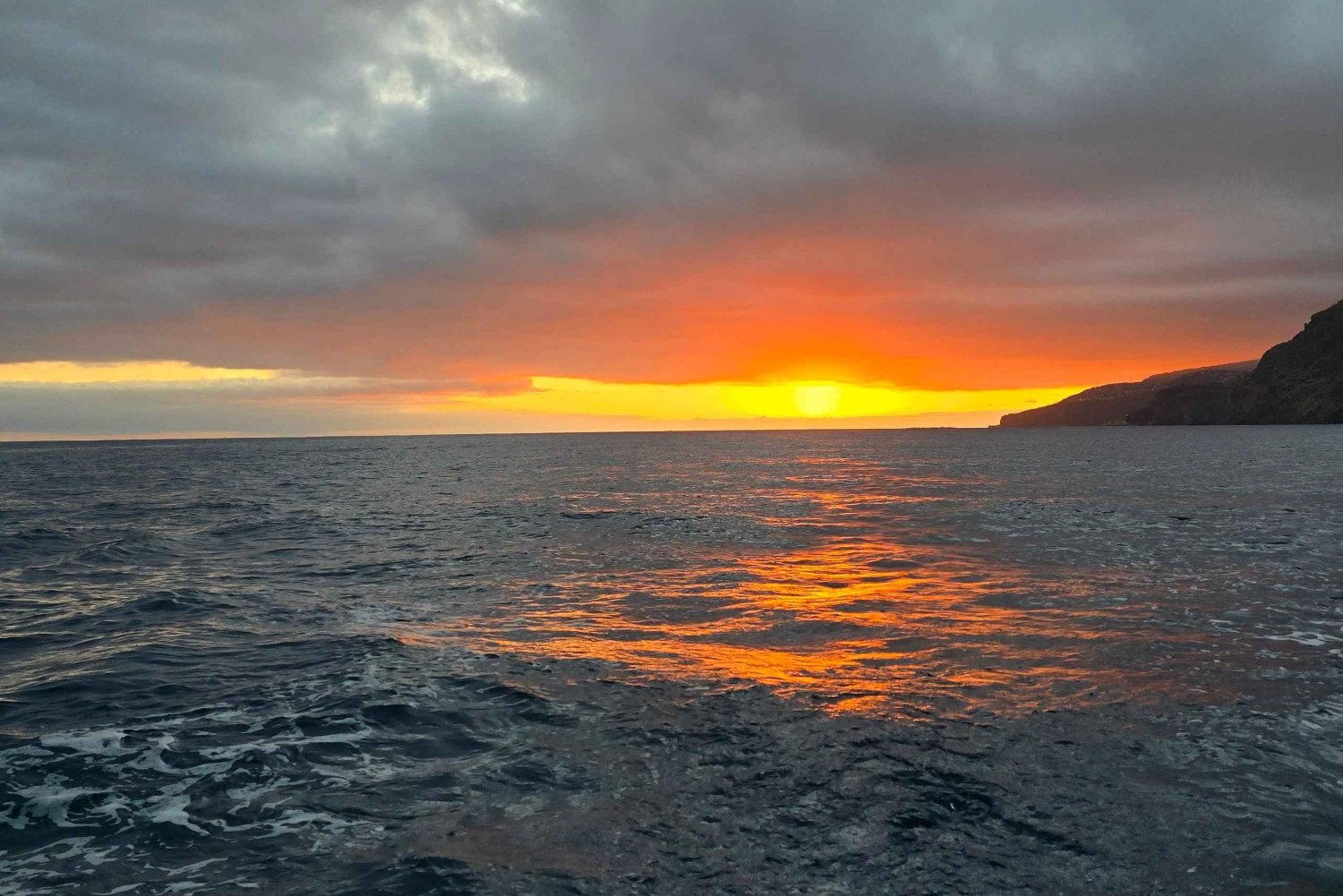 Madeira Sunset Sail: Coastal Wonders & Golden Hour
