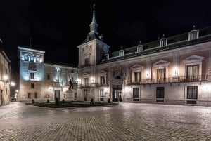 Madrid: Verzauberter Abend Rundgang auf Spanisch
