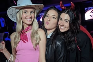 Madrid: Halloween Pub Crawl Madrid with Club Entry