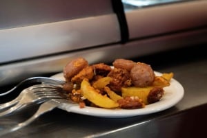 Madrid: Local Tapas, Drinks, and Hidden Gems Walking Tour