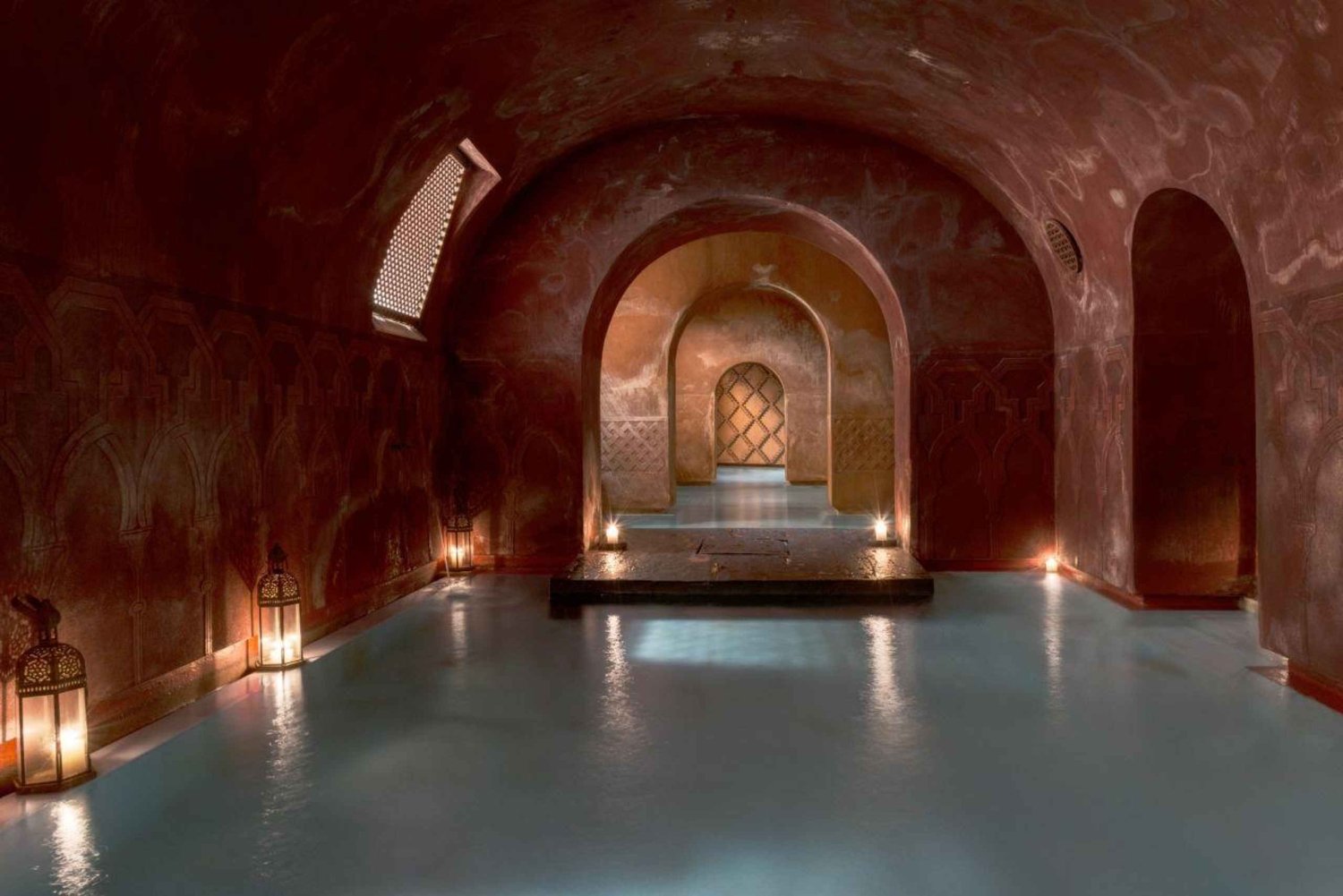 Madrid - Plaza Mayor: Bath and Relaxing Massage