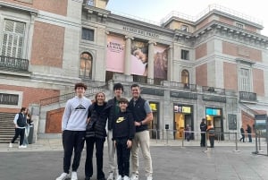 Madrid: Prado Museum Kid-Friendly Tour with Private Guide