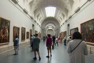 Madrid: Prado Museum Masterpieces Tour with Entry Ticket