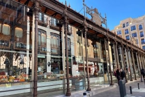 Madrid: slentretur gennem Østrig-kvarteret, mulighed for besøg på Prado-museet