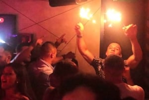 Madrid: Top Pub Crawl with Drinks and Free Nightclub Entry