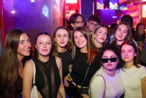 Madrid: Top Pub Crawl with Drinks and Free Nightclub Entry