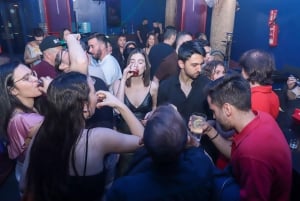 Madrid: Top Pub Crawl with Drinks and Free Nightclub Entry