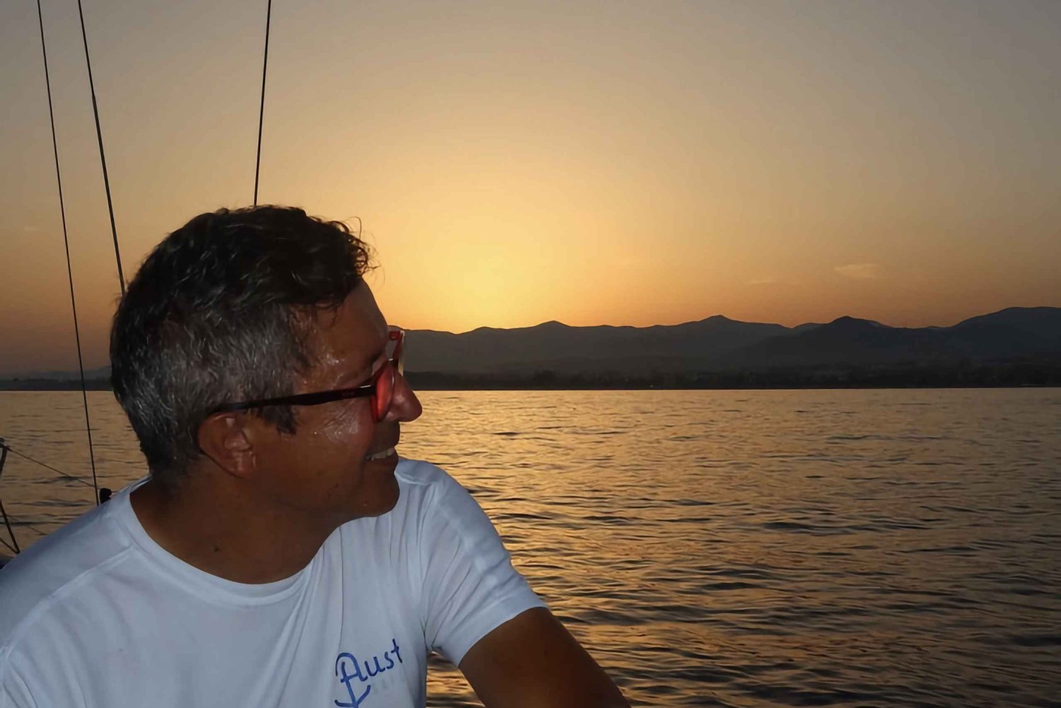 Marbella: Crucero de lujo en velero al atardecer en Puerto Banús