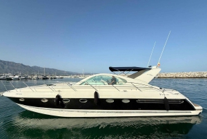 Marbella: Puesta de Sol en Yate Compartido con cava y fresas