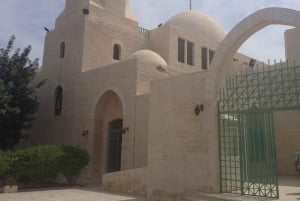 Medina: Full Day Badr Tour with Lunch with Hotel Pickup