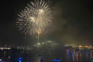 Miami: New Years Eve Fireworks Cruise on Biscayne Bay