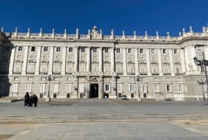 Tour durch das Prado-Museum und den Königspalast, Tickets und Transport