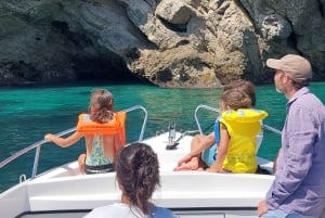 Sesimbra: Private boat trip in the Arrábida Natural Park.