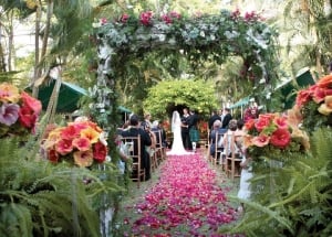 A tropical wedding scene at Fisherpond
