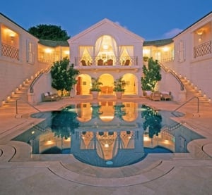 Indulge in luxurious villa life 