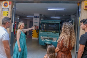 1,5-timmars privat Tuk-Tuk-tur i Barcelona och på stranden